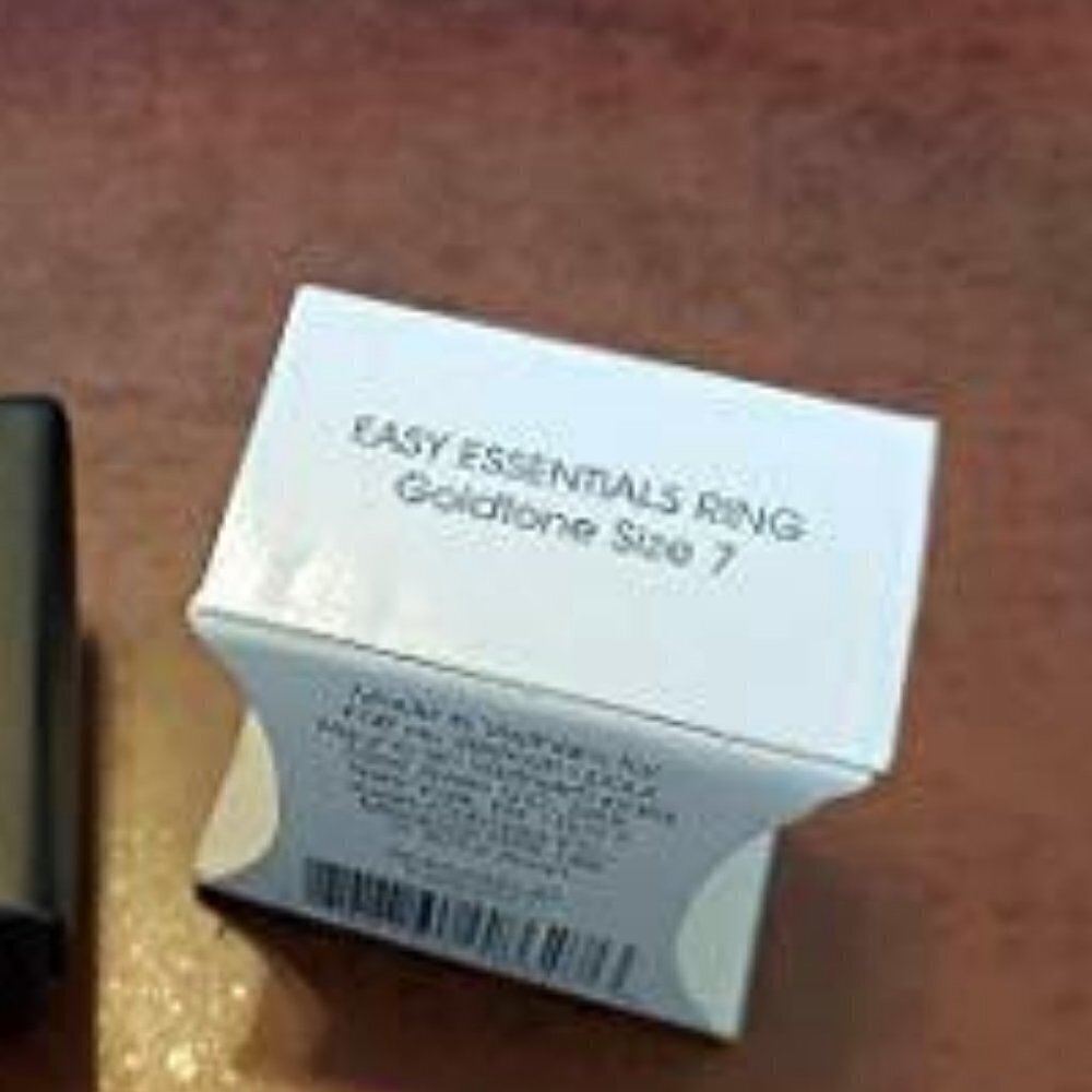 AVON Easy Essentials Ring - Picture 6 of 6